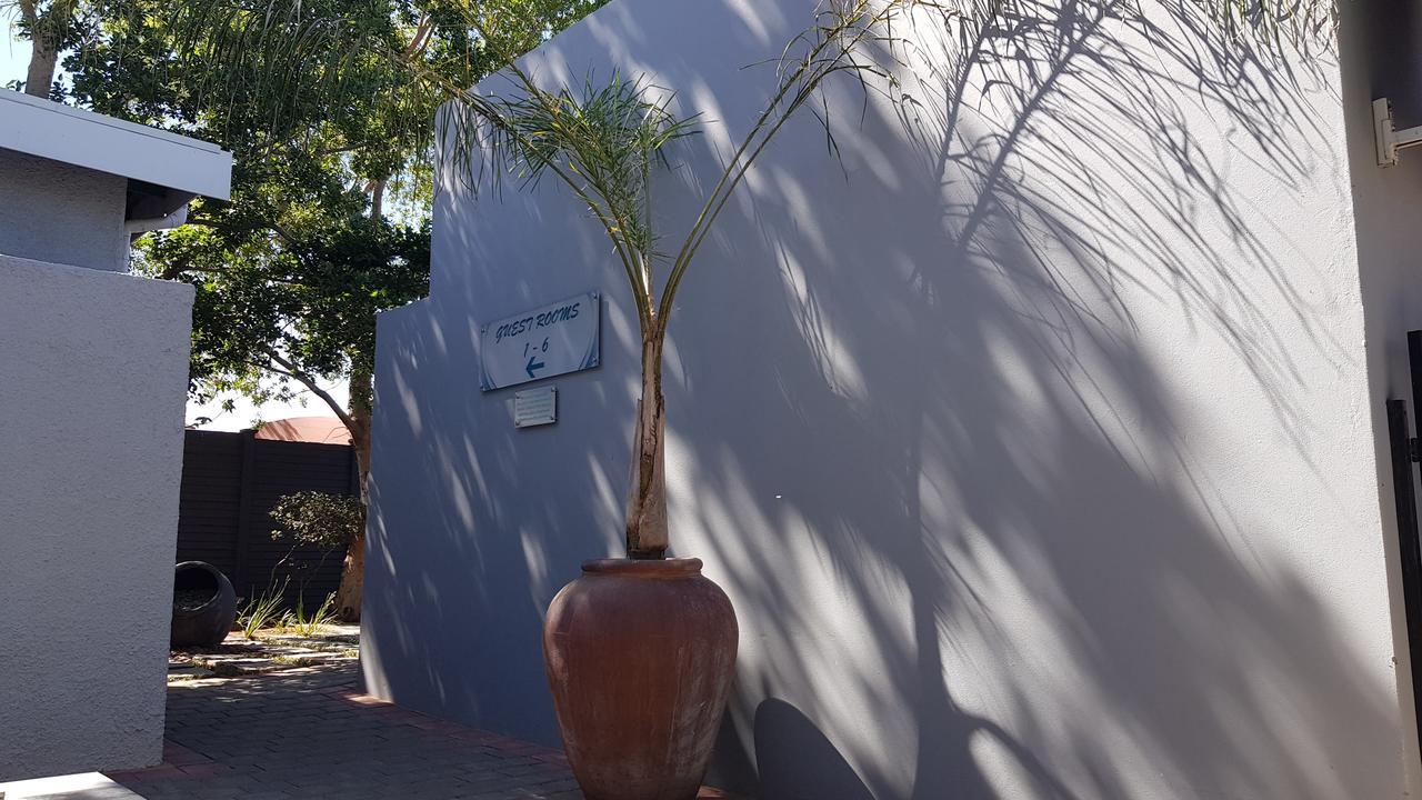 Touching Senses Garden Cottages 블룸폰테인 외부 사진